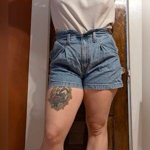 Levi's Classic Denim Women's Shorts